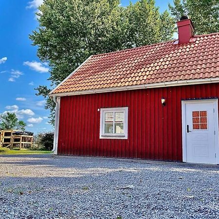 Eget Hus Med Bra Laege Och Toppstandard Linkoping Exterior photo