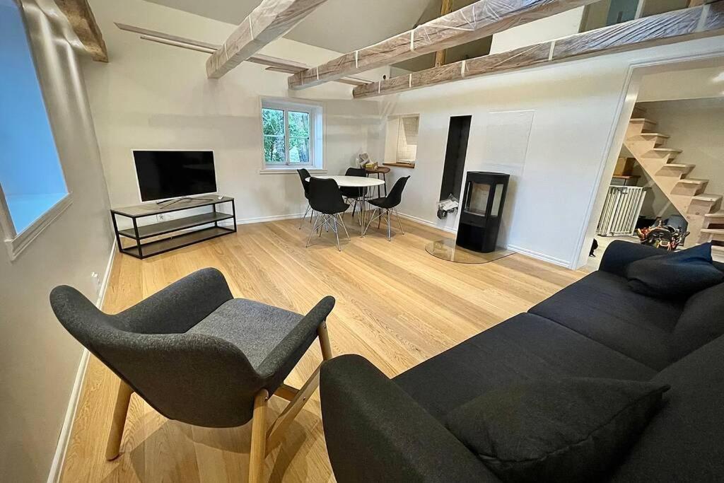 Eget Hus Med Bra Laege Och Toppstandard Linkoping Exterior photo